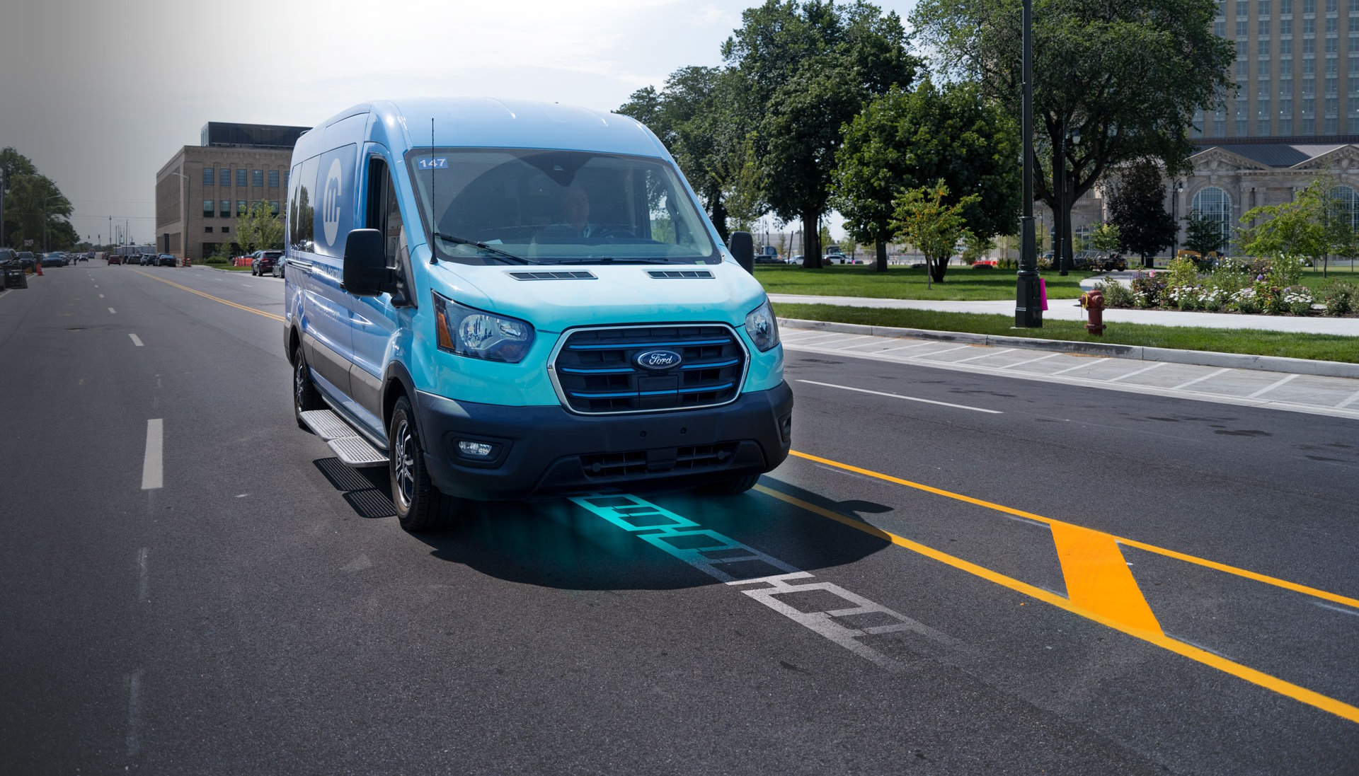 Les voitures électriques pourront être chargées grâce à des bobines intégrées directement dans la route. © Electreon